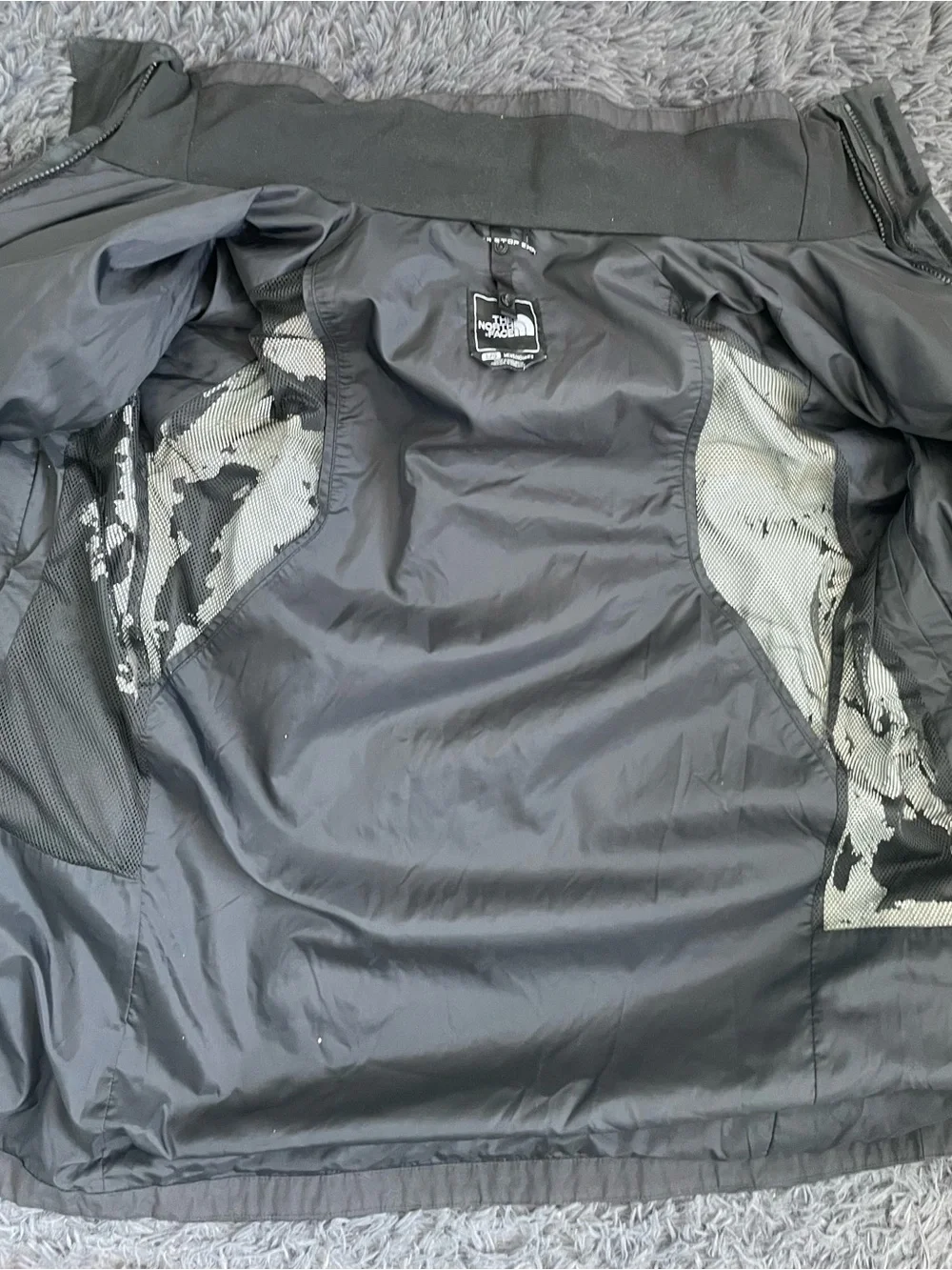 Men Size Large The North Face HyVent Jacket Black Full Zip Hooded Windbreaker